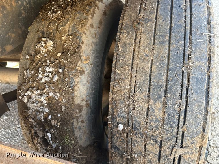 image for item NR9901 1995 Utility  VS2R refrigerated van trailer