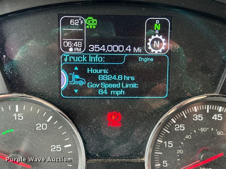 image for item NT9244 2021 Kenworth T680 semi truck