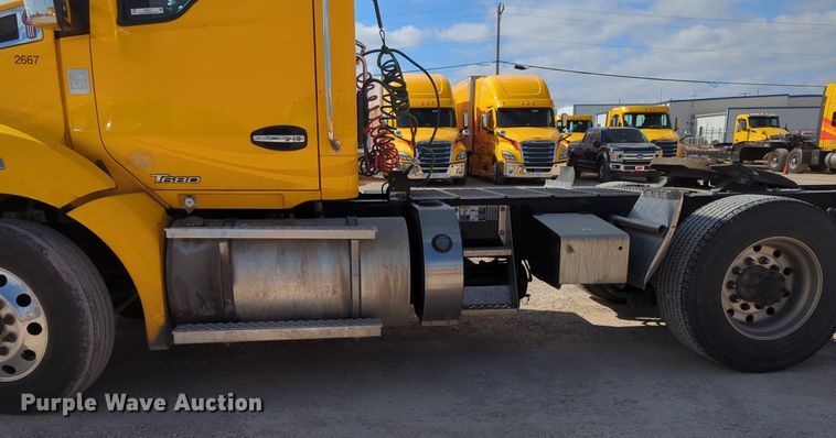 image for item NZ9274 2020 Kenworth T680 semi truck