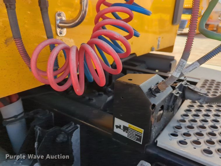 image for item NZ9274 2020 Kenworth T680 semi truck