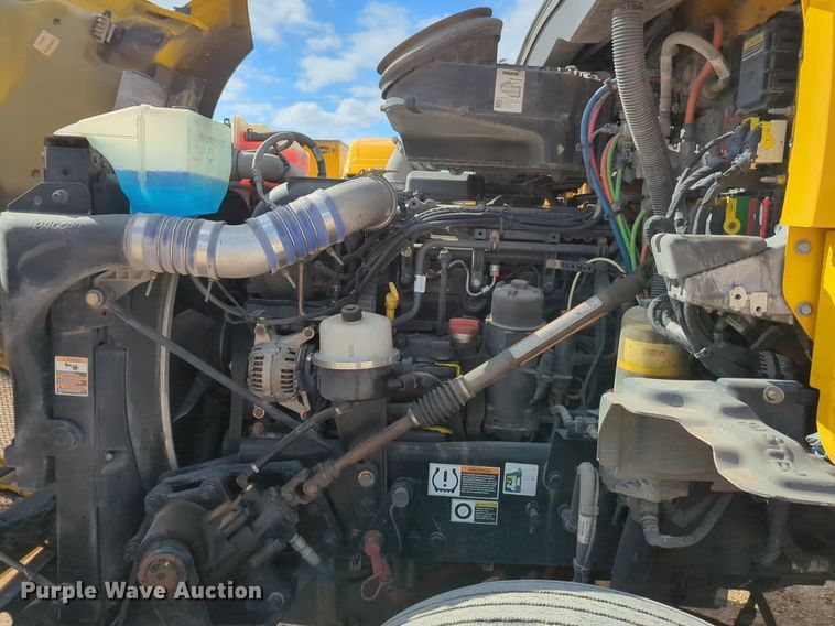 image for item NZ9274 2020 Kenworth T680 semi truck