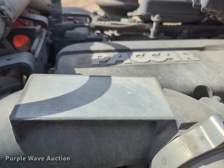 image for item NZ9274 2020 Kenworth T680 semi truck