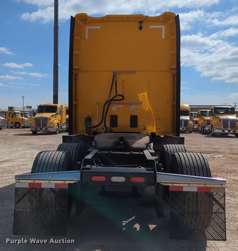 image for item NZ9286 2020 Kenworth T680 semi truck