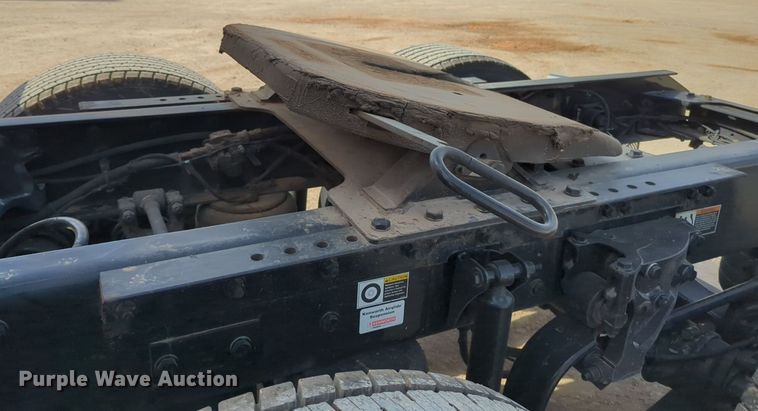 image for item NZ9286 2020 Kenworth T680 semi truck