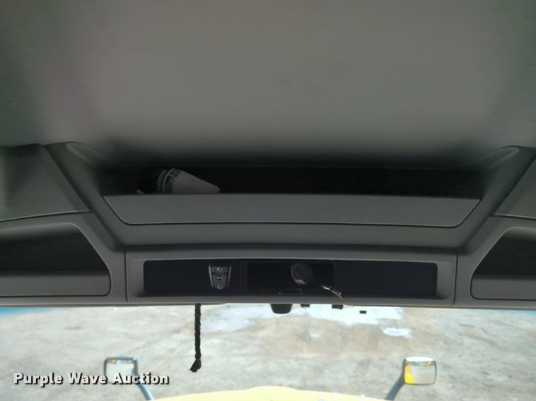 image for item NZ9286 2020 Kenworth T680 semi truck