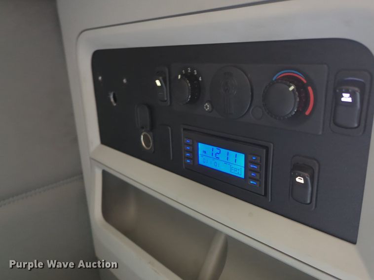 image for item NZ9286 2020 Kenworth T680 semi truck