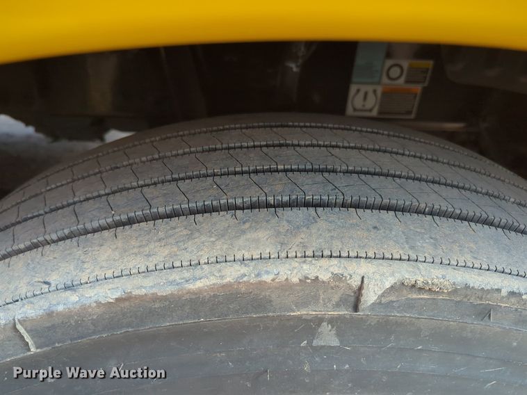 image for item NZ9286 2020 Kenworth T680 semi truck