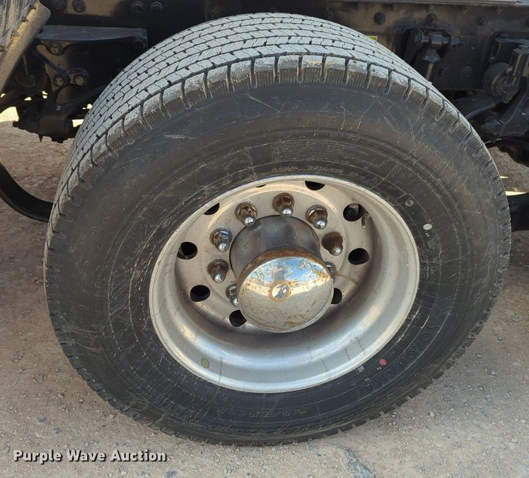 image for item NZ9286 2020 Kenworth T680 semi truck