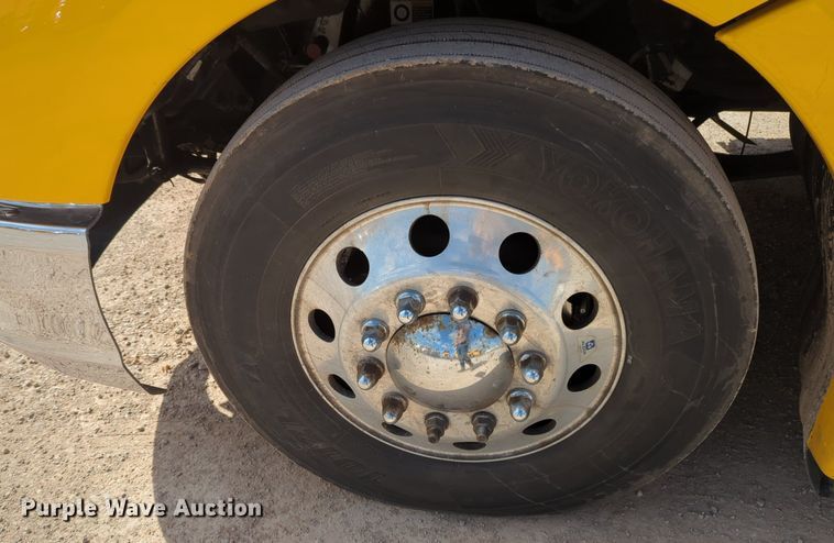 image for item NZ9286 2020 Kenworth T680 semi truck