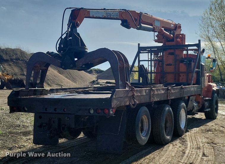image for item NZ9833 1992 Ford  L9000 log loading truck 