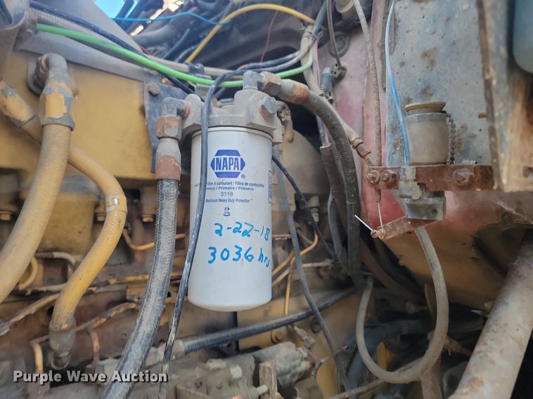 image for item NZ9833 1992 Ford  L9000 log loading truck 