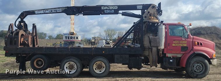 image for item NZ9834 2000 Sterling LT9500 log loader truck