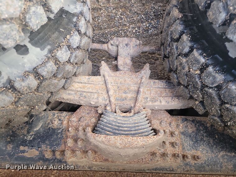 image for item NZ9834 2000 Sterling LT9500 log loader truck