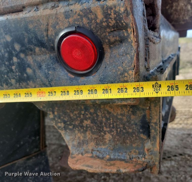 image for item NZ9834 2000 Sterling LT9500 log loader truck