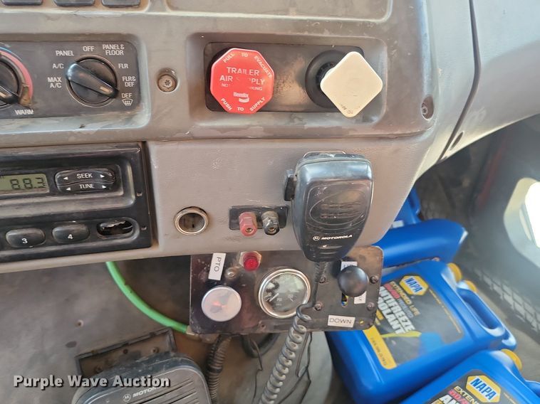 image for item NZ9834 2000 Sterling LT9500 log loader truck