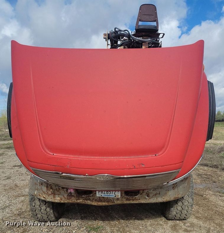 image for item NZ9834 2000 Sterling LT9500 log loader truck