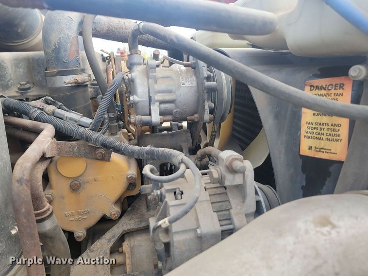 image for item NZ9834 2000 Sterling LT9500 log loader truck