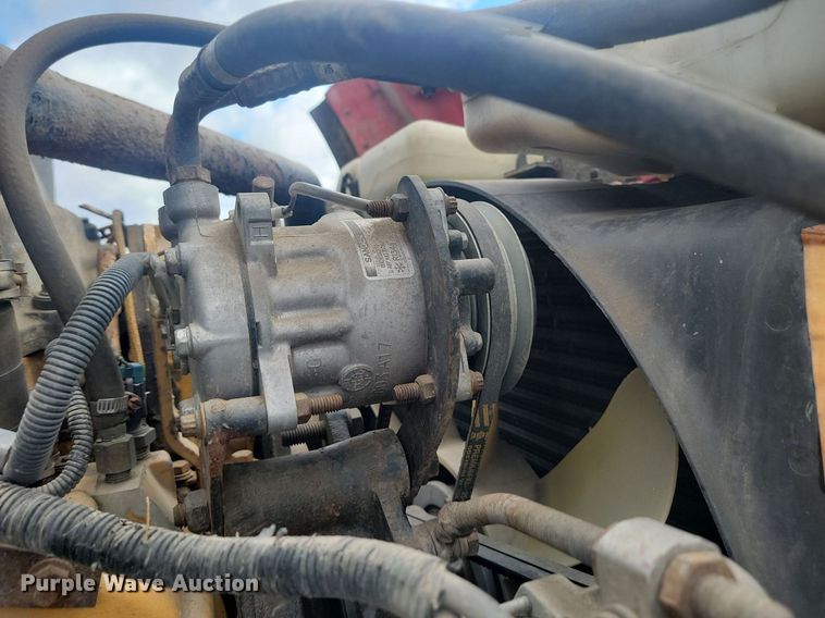 image for item NZ9834 2000 Sterling LT9500 log loader truck