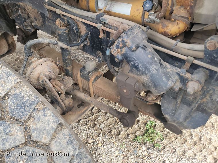 image for item NZ9834 2000 Sterling LT9500 log loader truck