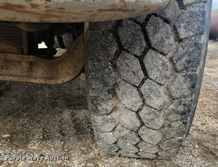 image for item NZ9834 2000 Sterling LT9500 log loader truck