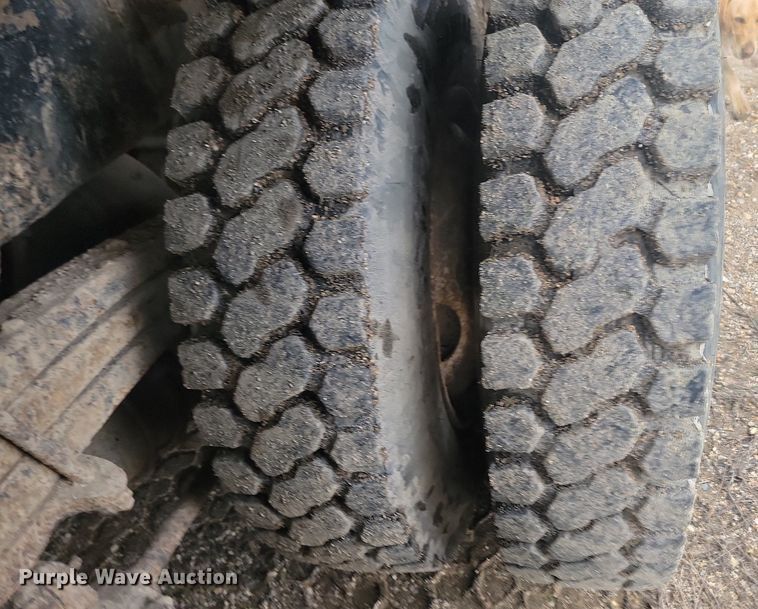 image for item NZ9834 2000 Sterling LT9500 log loader truck