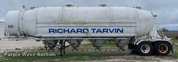 image for item OG9866 1977 Butler MFG pneumatic dry bulk trailer