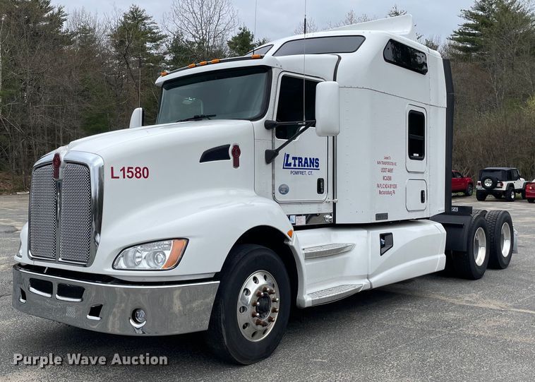 image for item OG9910 2015 Kenworth  T660 semi truck