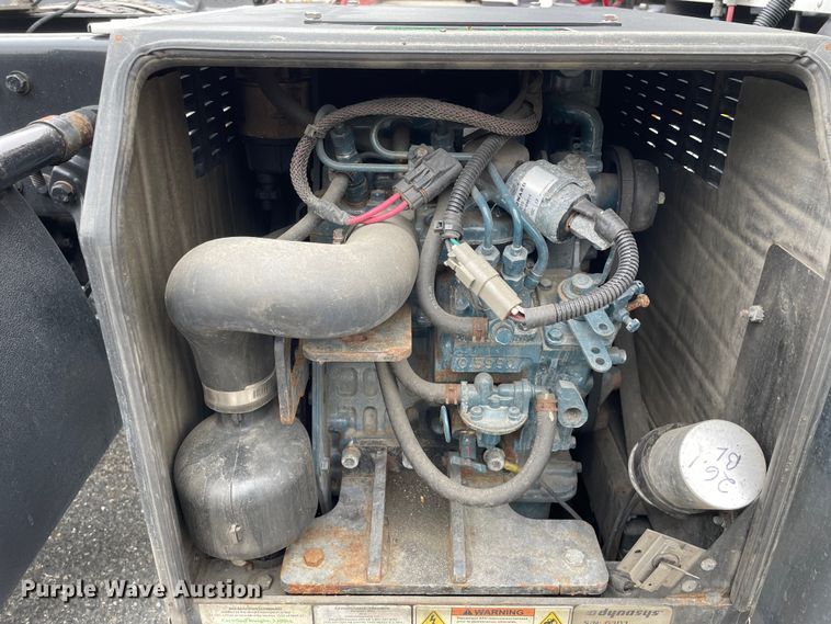 image for item OG9910 2015 Kenworth  T660 semi truck