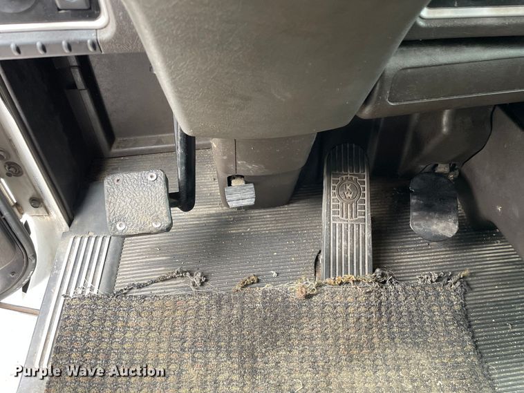 image for item OG9910 2015 Kenworth  T660 semi truck