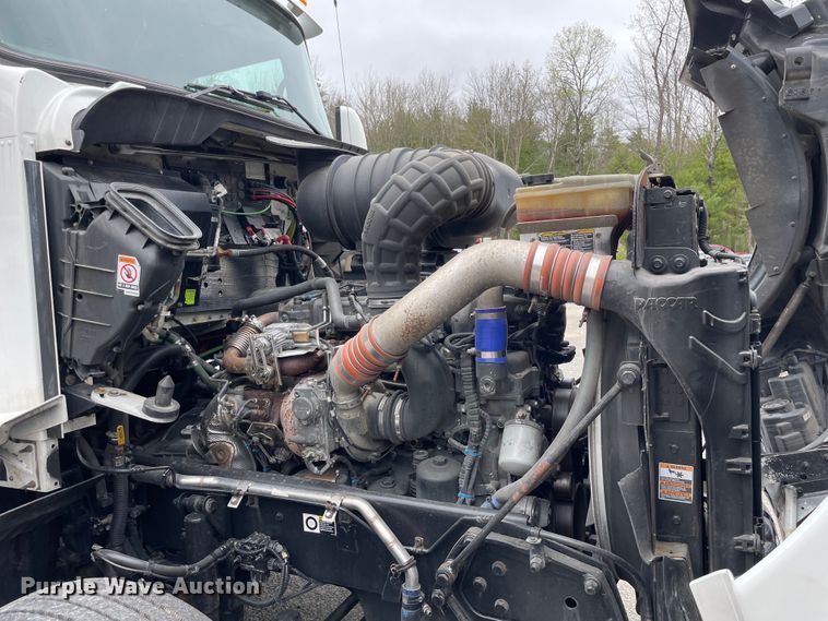 image for item OG9910 2015 Kenworth  T660 semi truck