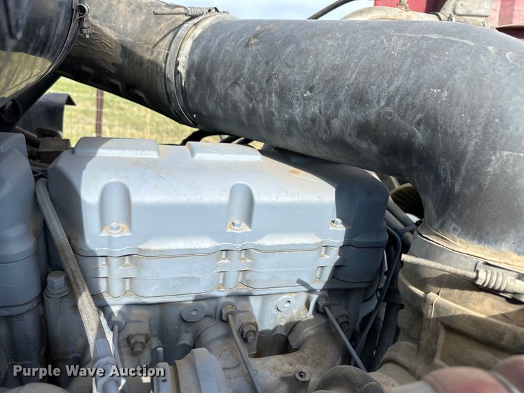 image for item OI9088 1998 Mack CH Series semi truck