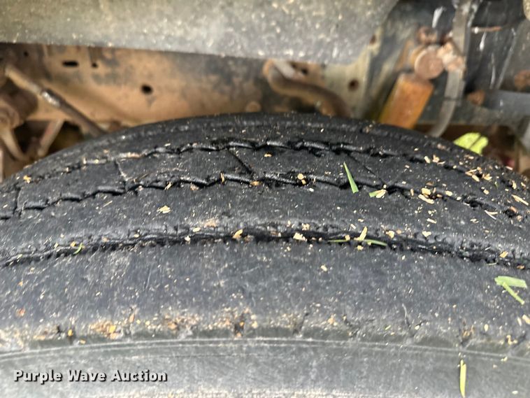 image for item OI9103 1994 Freightliner FLD120 semi truck