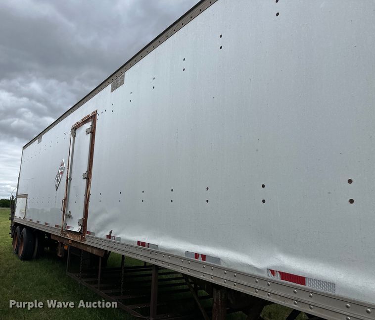 image for item OI9106 1986 Monon dry van trailer