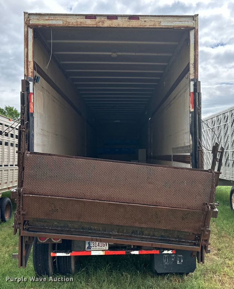 image for item OI9106 1986 Monon dry van trailer