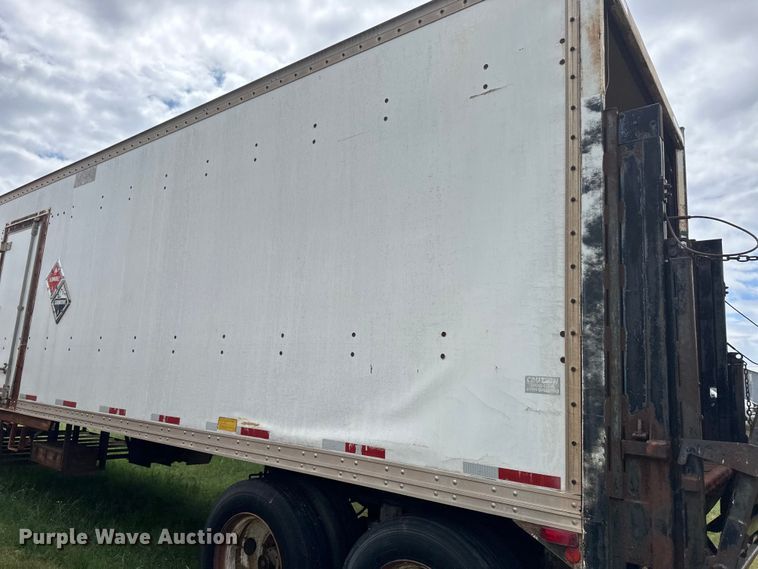 image for item OI9106 1986 Monon dry van trailer