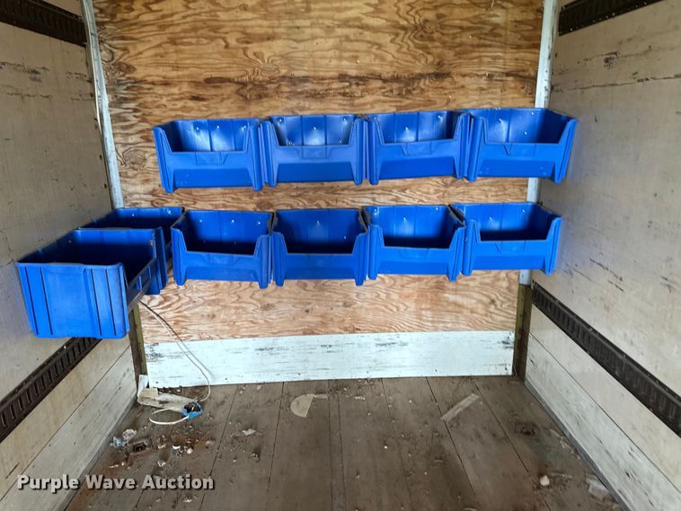 image for item OI9106 1986 Monon dry van trailer