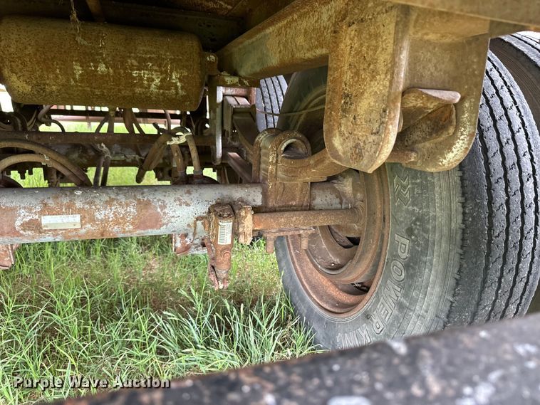 image for item OI9106 1986 Monon dry van trailer