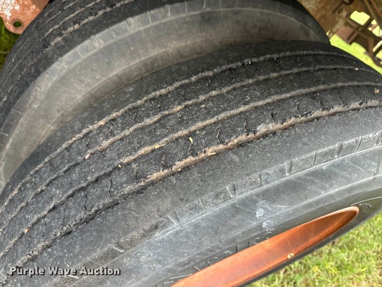 image for item OI9106 1986 Monon dry van trailer