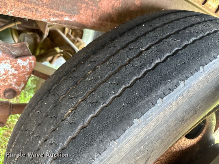 image for item OI9106 1986 Monon dry van trailer