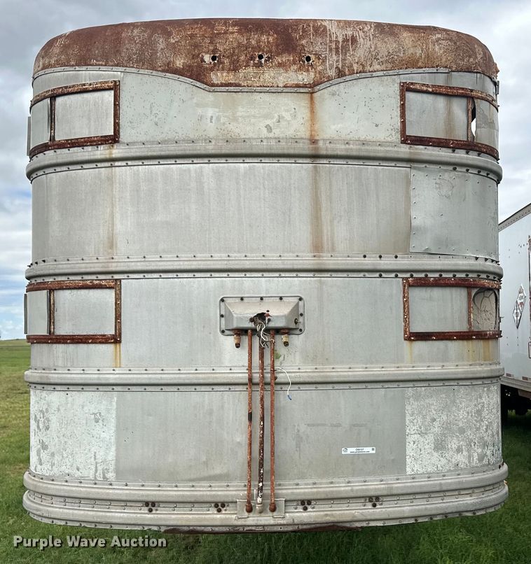 image for item OI9107 1958 Wilson livestock trailer