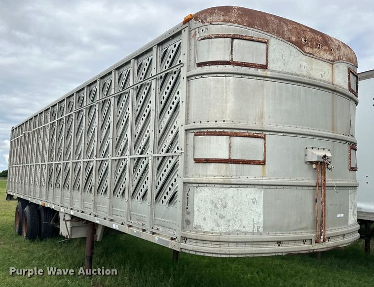 image for item OI9107 1958 Wilson livestock trailer