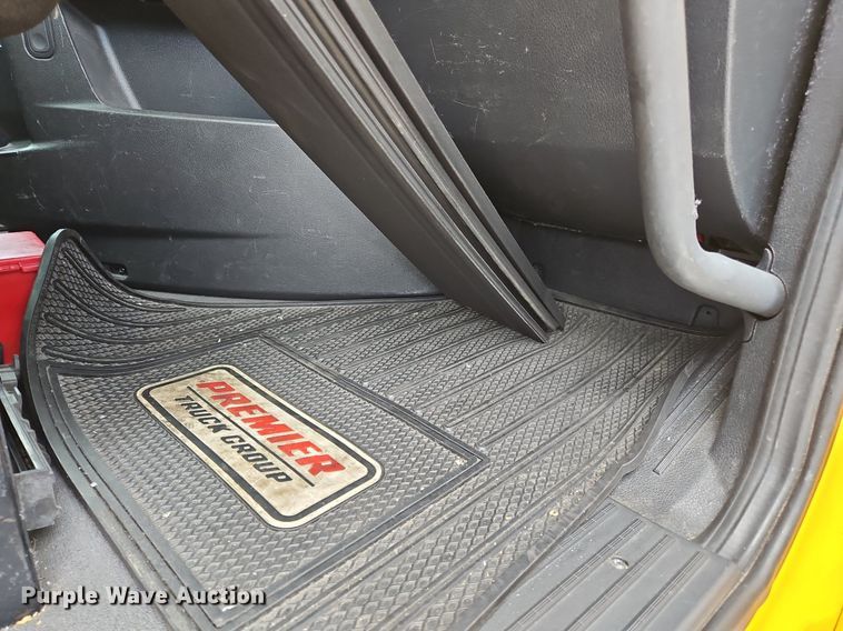 image for item OK9905 2021 Freightliner  Cascadia 126 semi truck