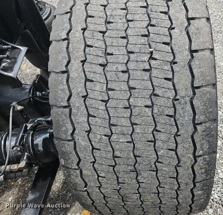 image for item OK9905 2021 Freightliner  Cascadia 126 semi truck