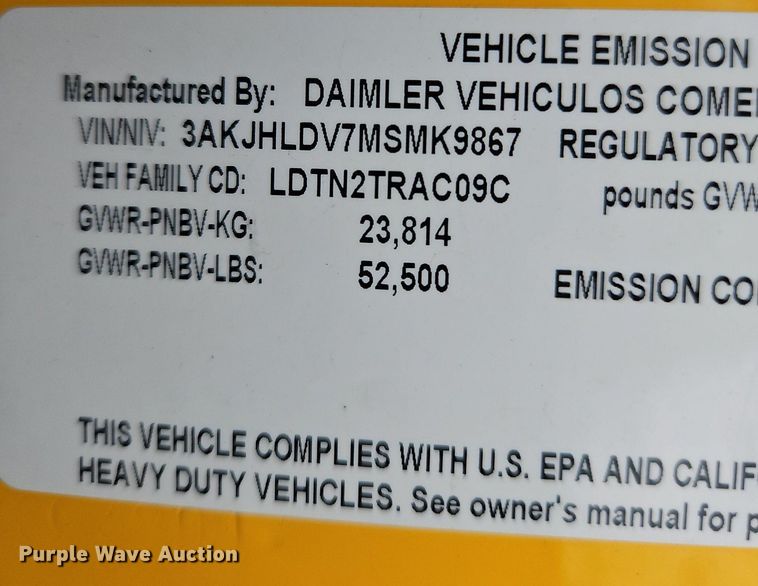 image for item OK9905 2021 Freightliner  Cascadia 126 semi truck