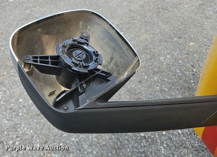 image for item OK9906 2021 Freightliner  Cascadia 126 semi truck