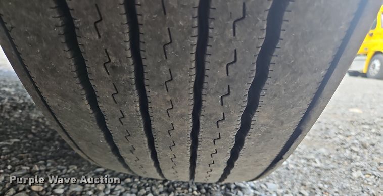 image for item OK9906 2021 Freightliner  Cascadia 126 semi truck