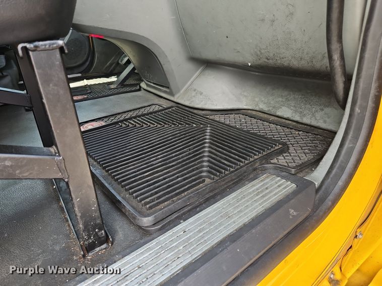 image for item OK9908 2020 Kenworth  T680  semi truck