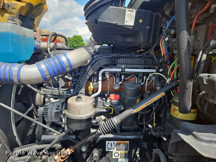 image for item OK9908 2020 Kenworth  T680  semi truck