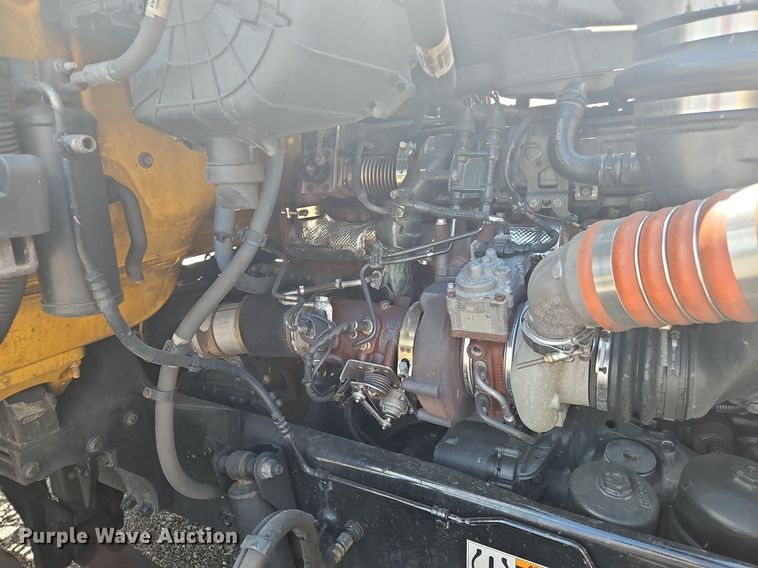 image for item OK9908 2020 Kenworth  T680  semi truck