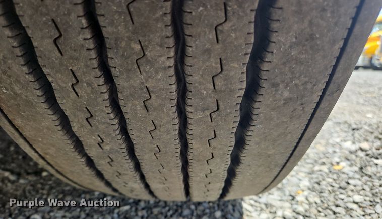 image for item OK9908 2020 Kenworth  T680  semi truck